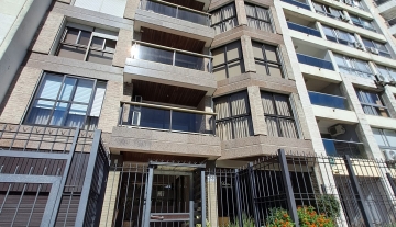 Venta De Apartamento En Pocitos 3 Dormitorios Y 3 Baños Mas Servicio